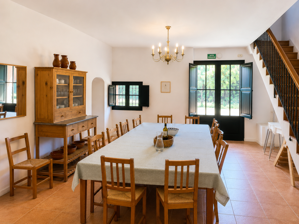 Salle à manger idéale pour de longs repas en groupe