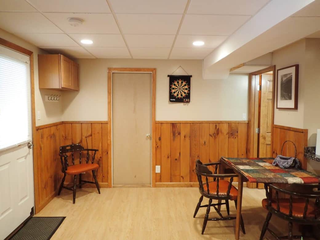 Nice seating space & dart board Nice seating space & dart board