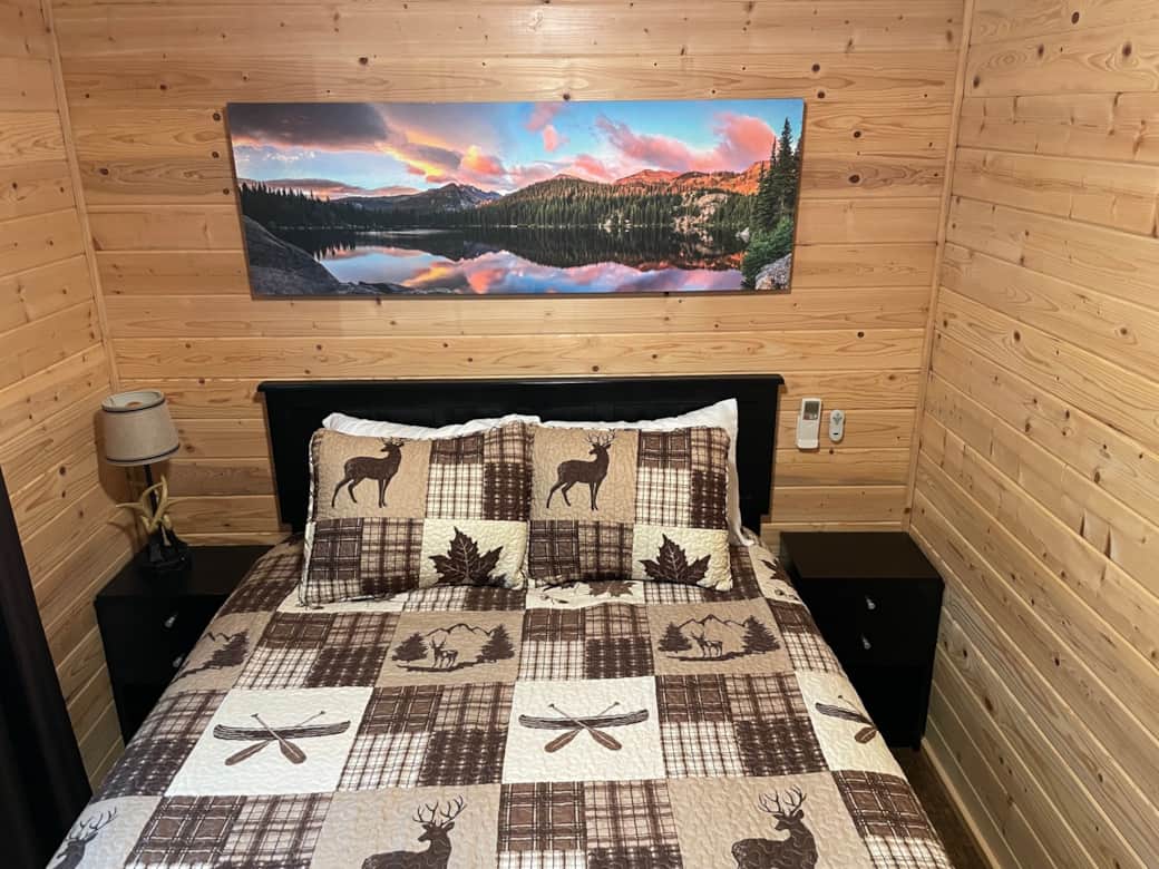 Cabin CC2 - Bedroom