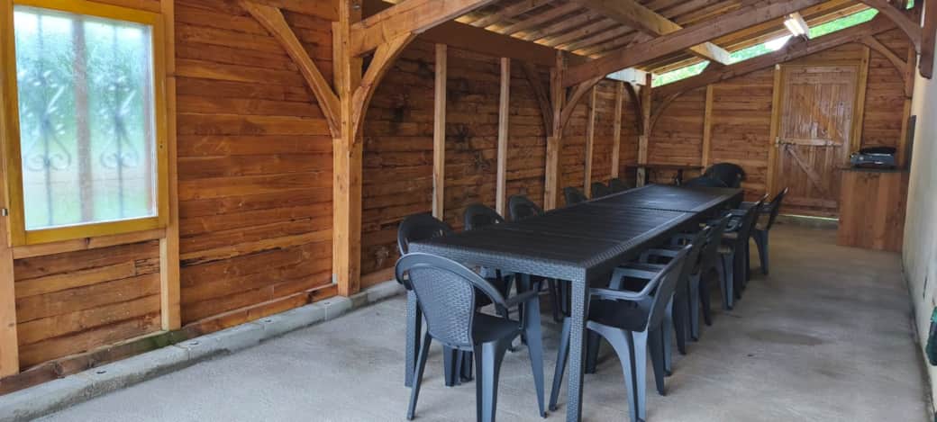Espace couvert exterieur