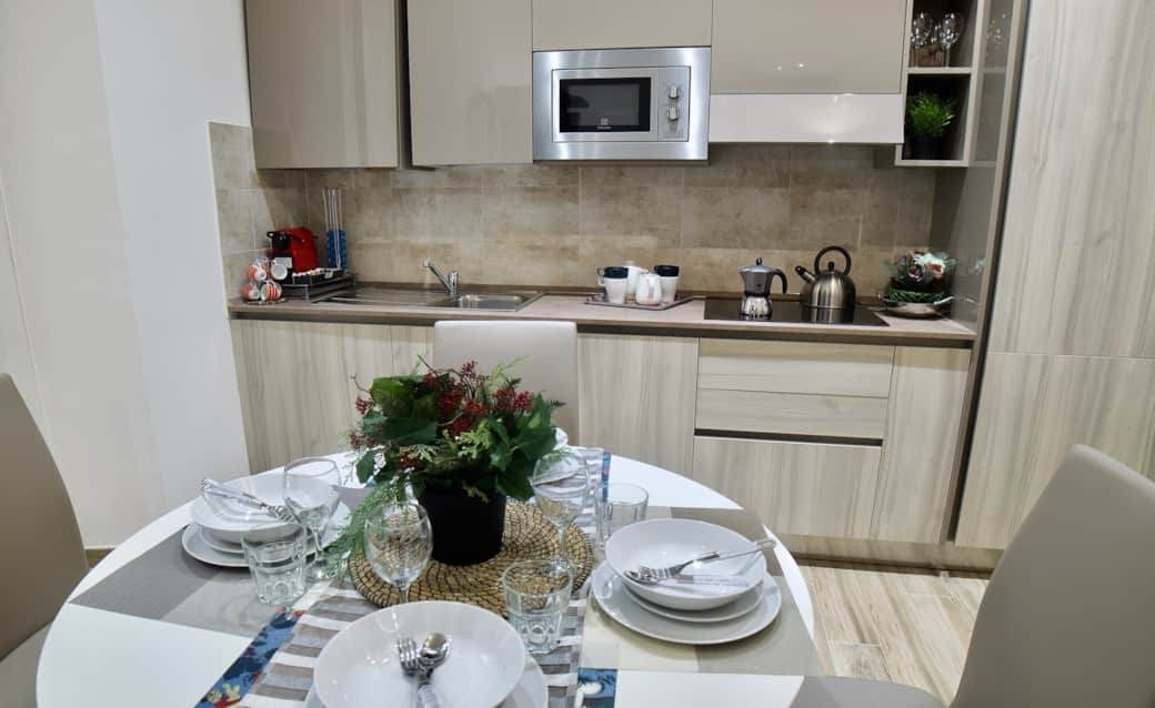 Living room - dinner table 
