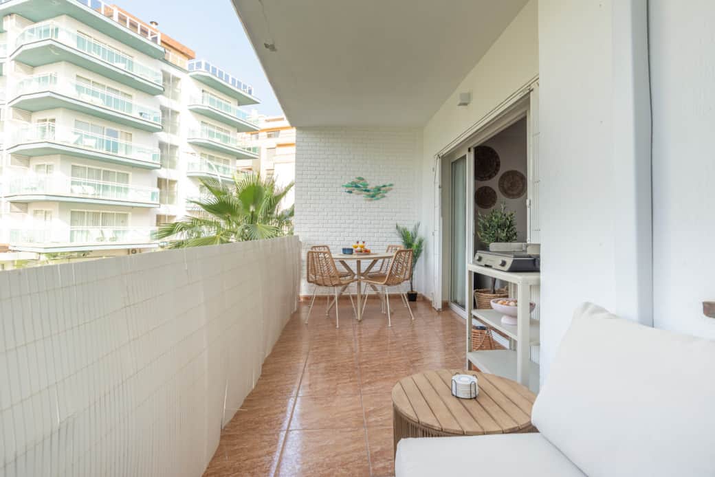 Spacious private terrace with outdoor lounge and dining area Spacious private terrace with outdoor lounge and dining area