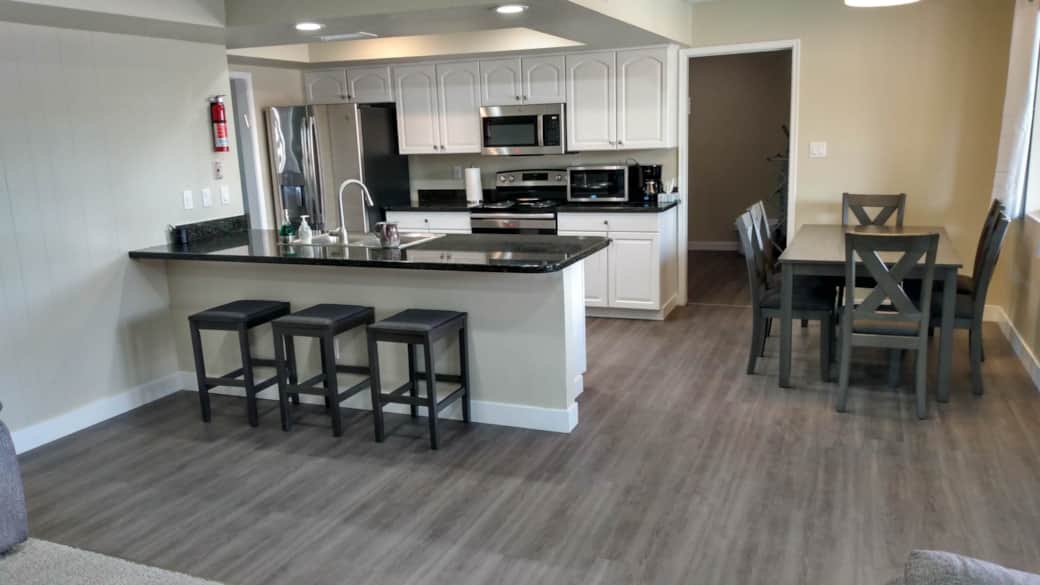 Enjoy our fully equipped kosher kitchen Enjoy our fully equipped kosher kitchen