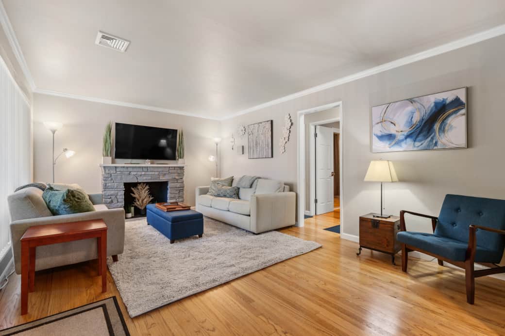 WEB RES - 14014 Courtland (1)