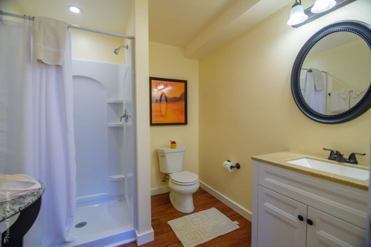 Cozy Corner - Bathroom