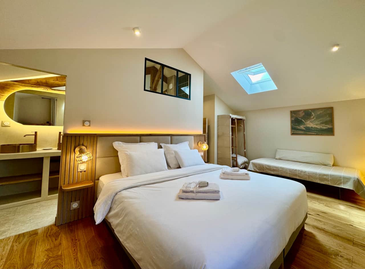 Suite parentale de 25m² avec sa salle d’eau ouverte
