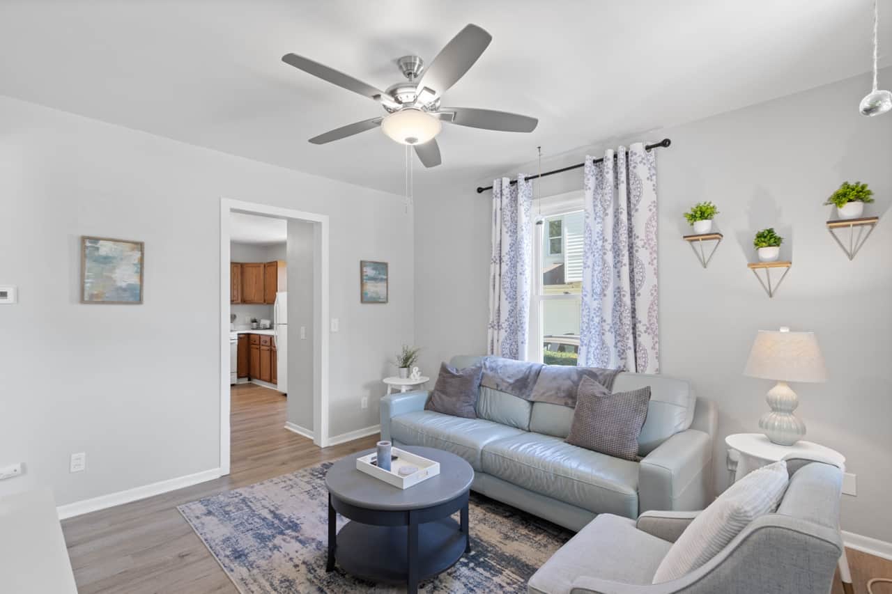607 Franklin Street-13