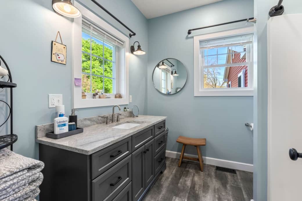 Bathroom Bathroom