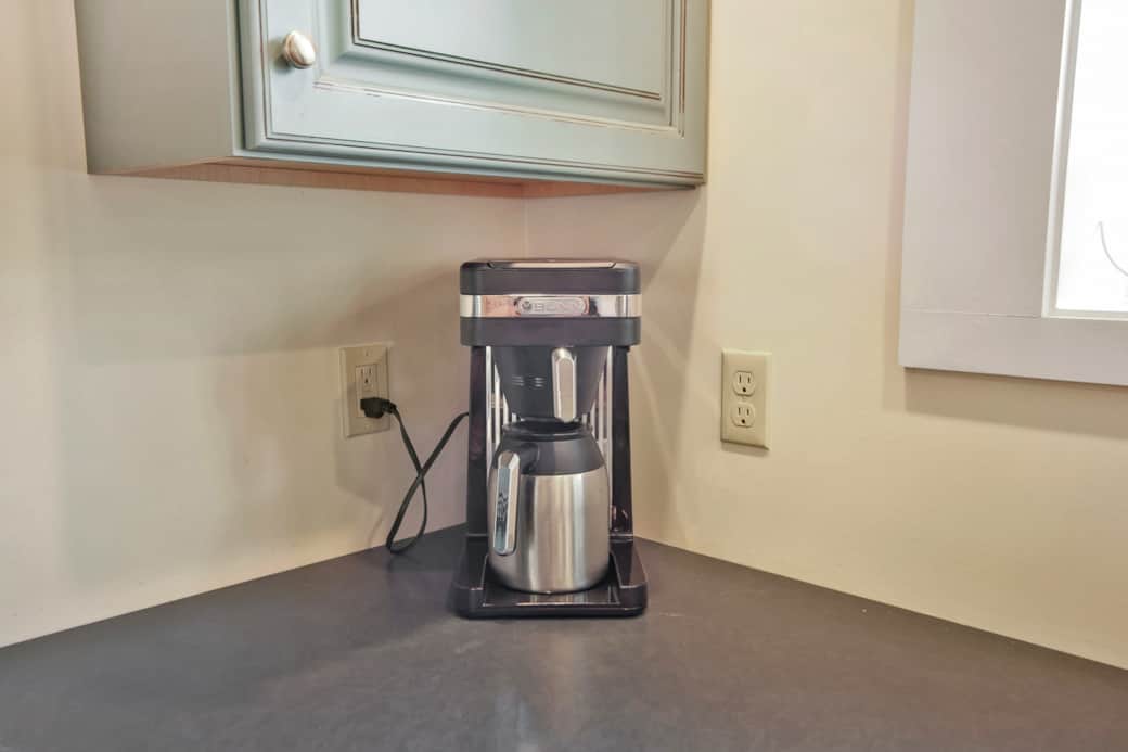 Bunn Coffee Pot, basket filter, bring your own coffee supplies 