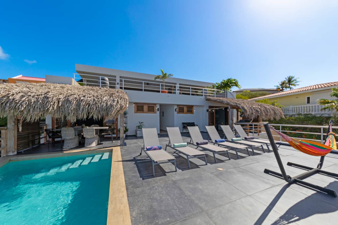 Lahara Suites
