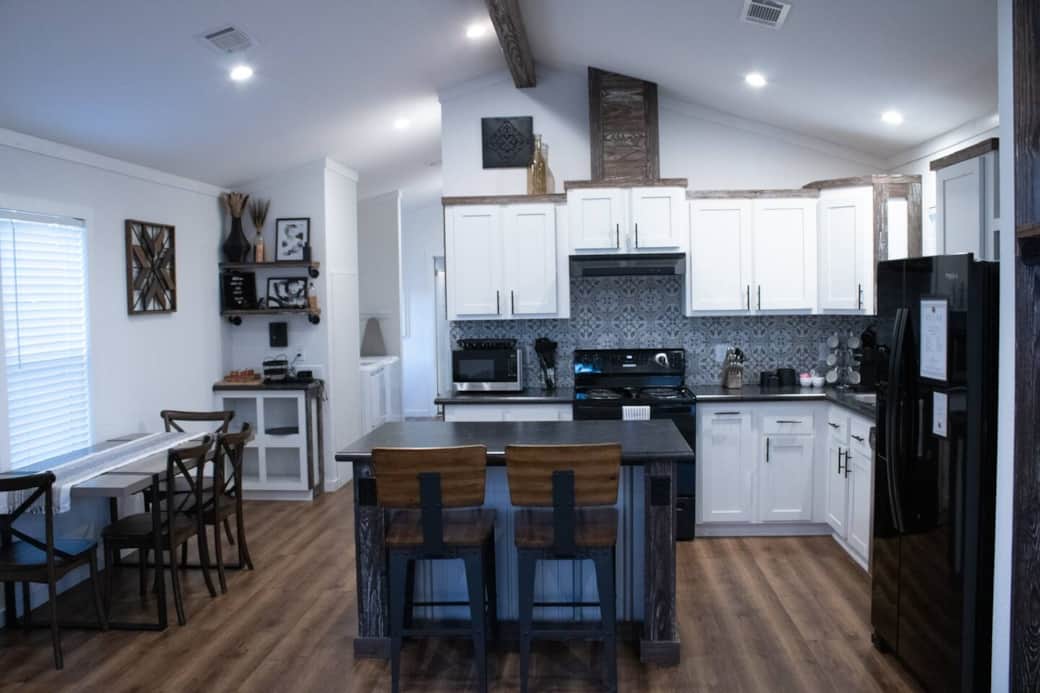 Spacious Kitchen