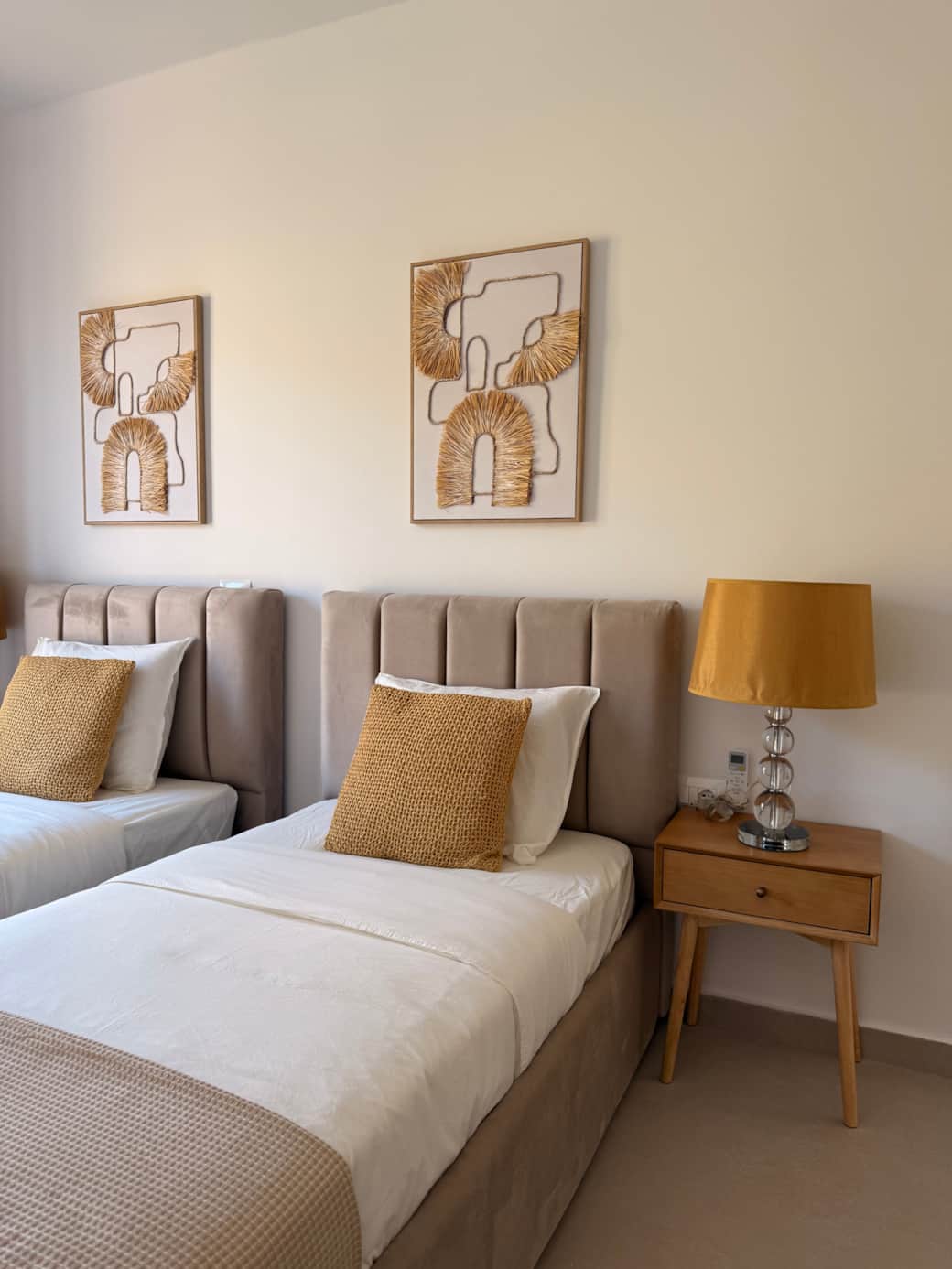 Bedroom, single beds Bedroom, single beds