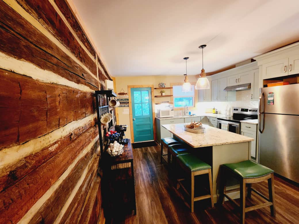 Full Kitchen