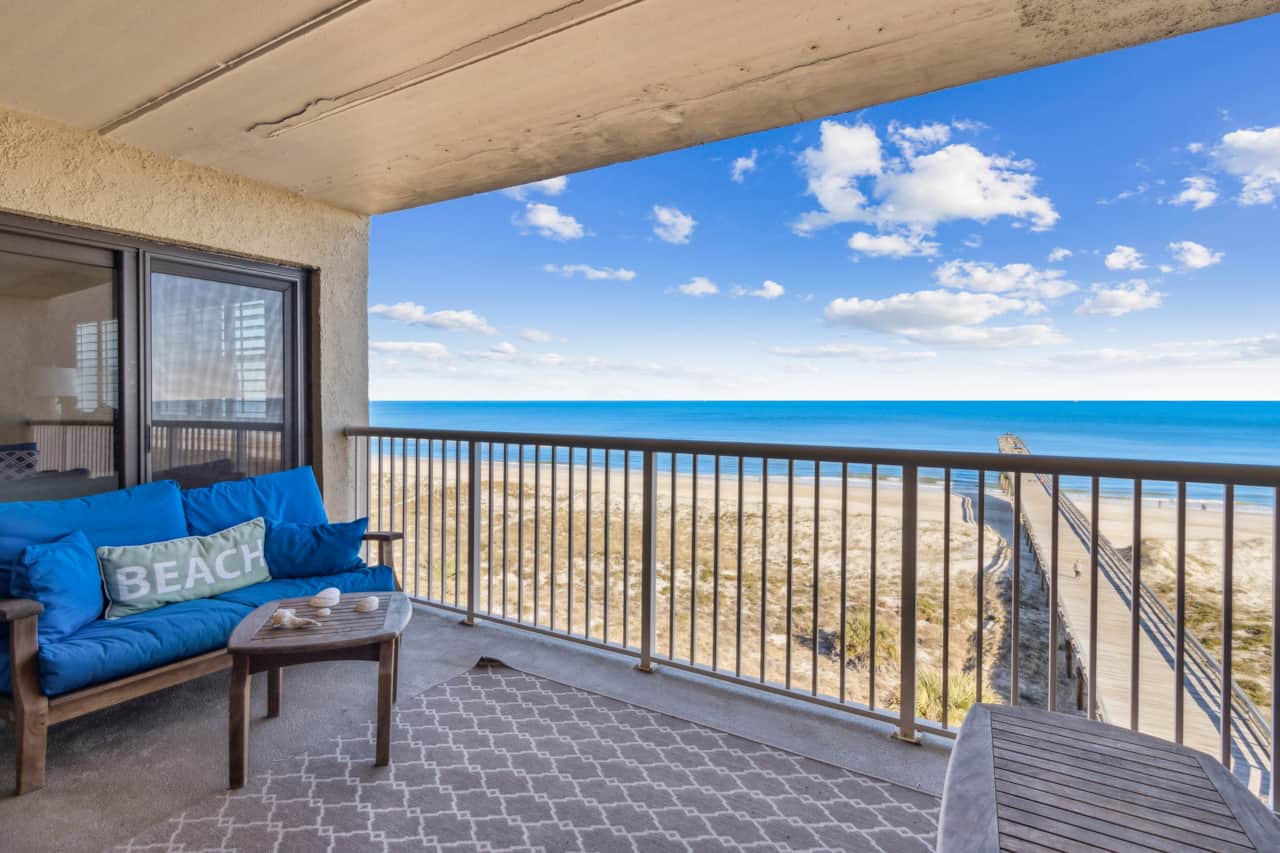 669 Private Oceanfront Balcony