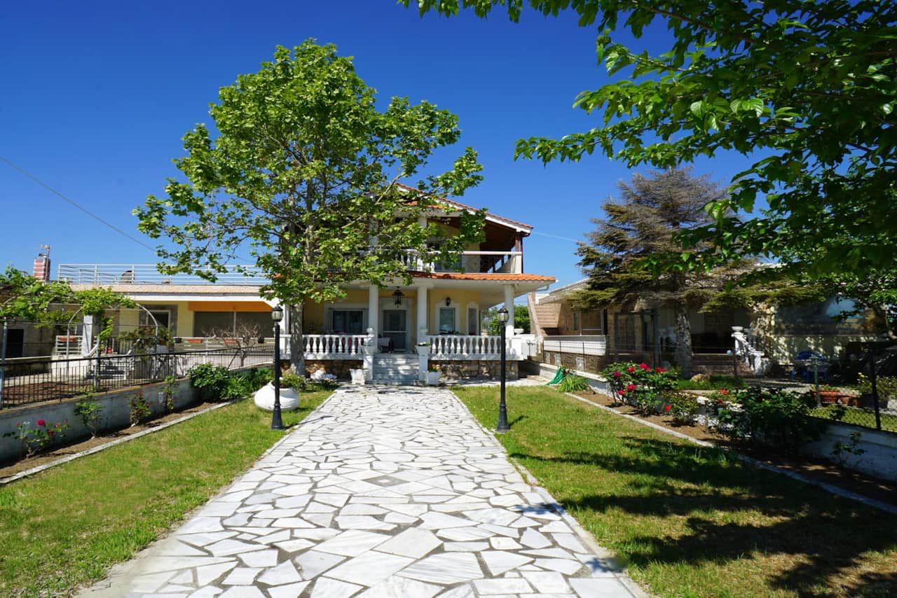 Mary's beach villa