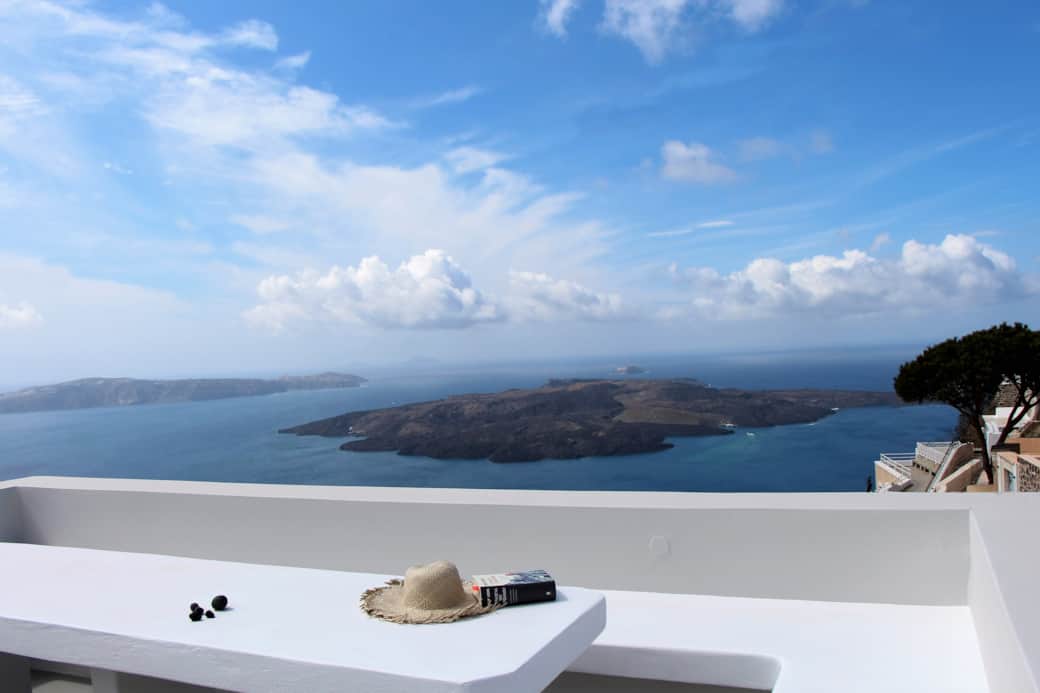 Caldera & volcano view from the toproof terrace