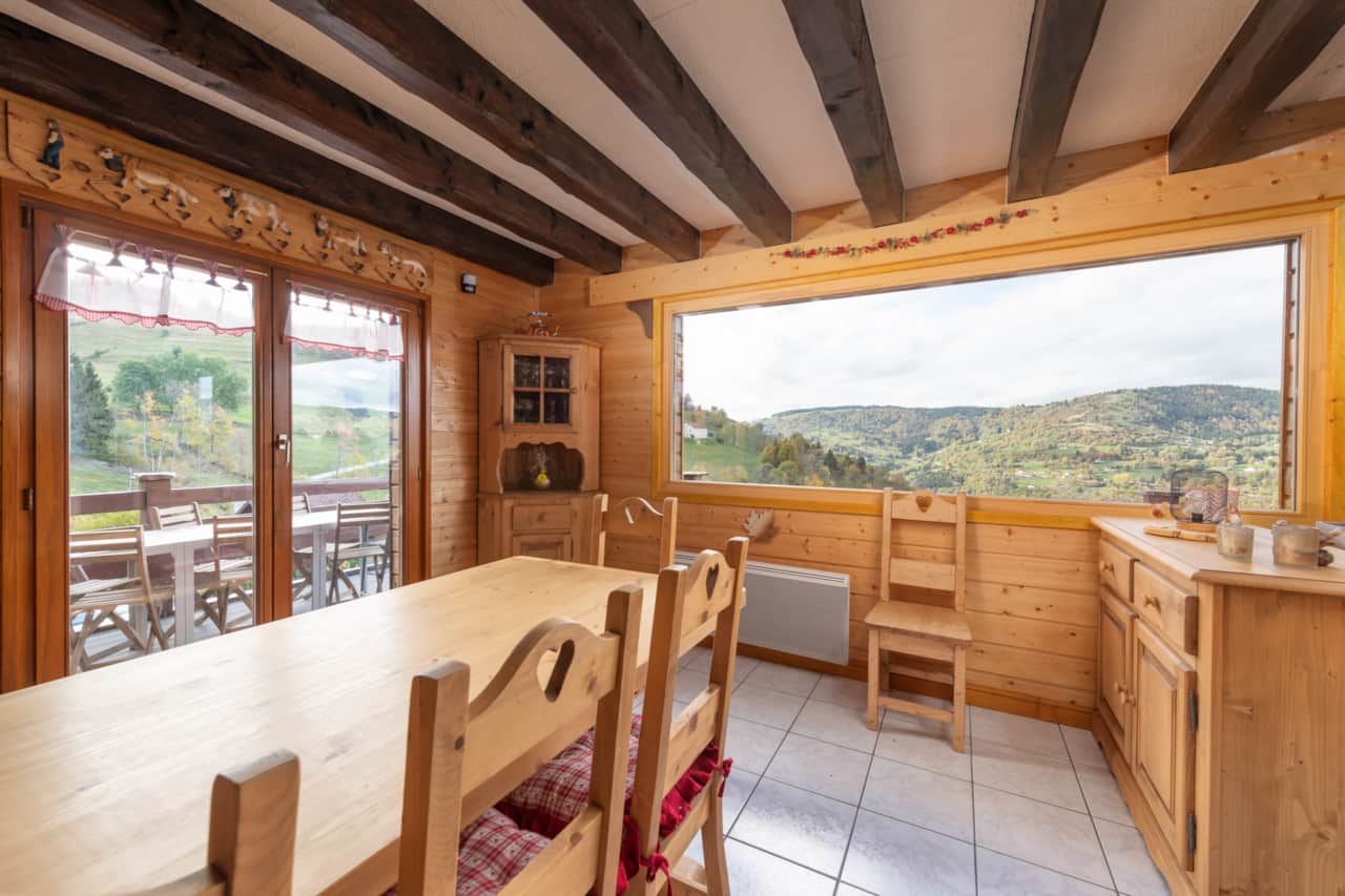 pièce de vie avec vue