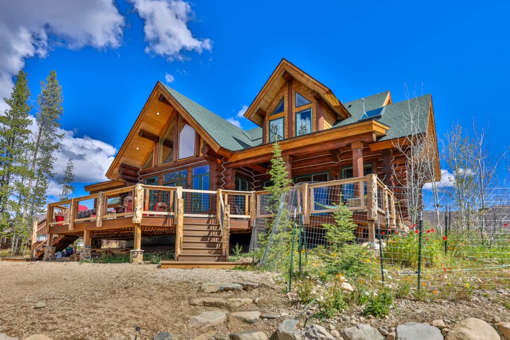Spacious back deck overlooking the lake