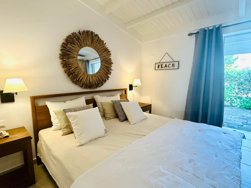 NBBC SXM Ocean Pearl room