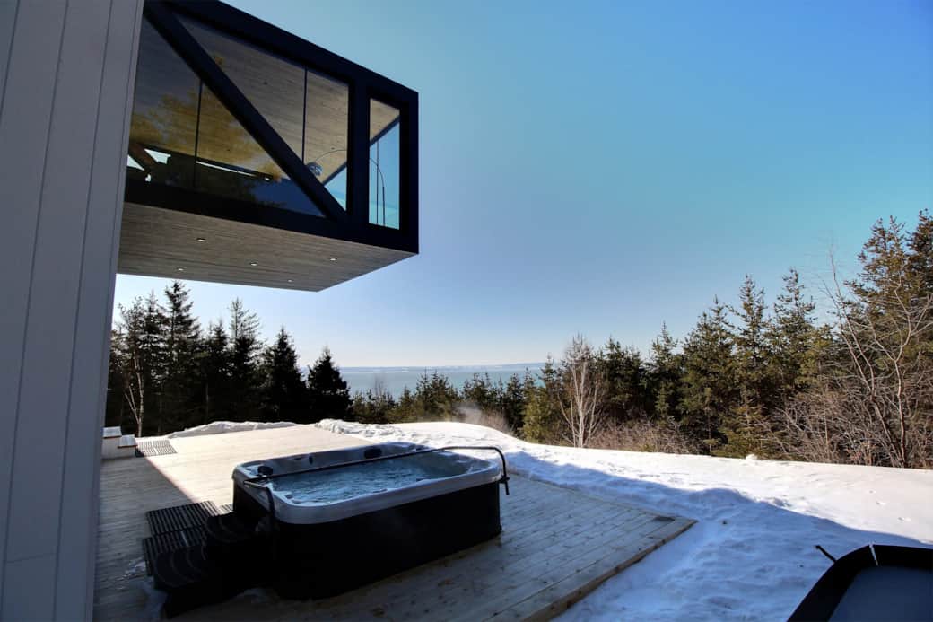 Charlevoix Chalets La Blanche Bedroom Terrace Access 14
