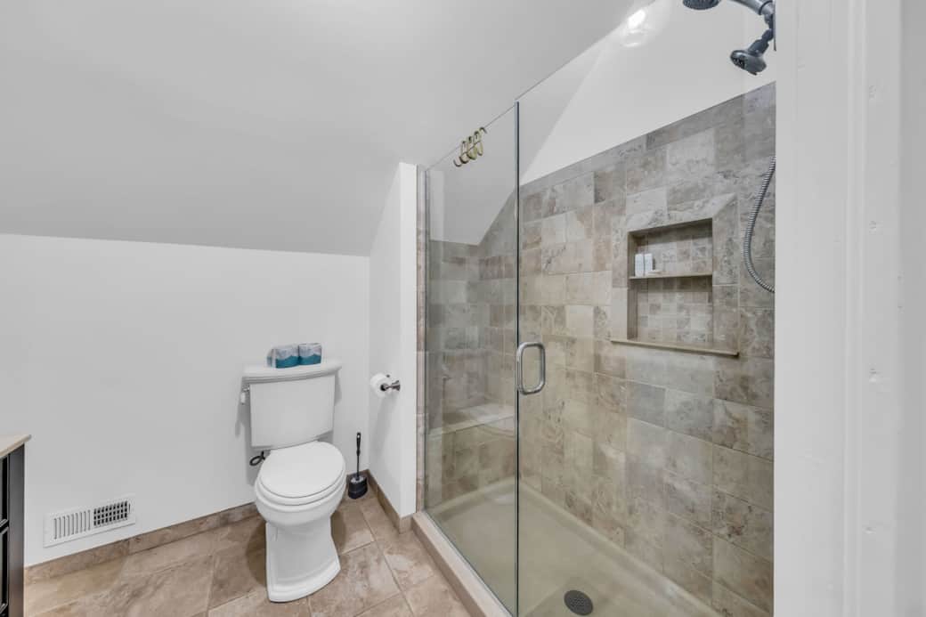Upstairs Full Bath