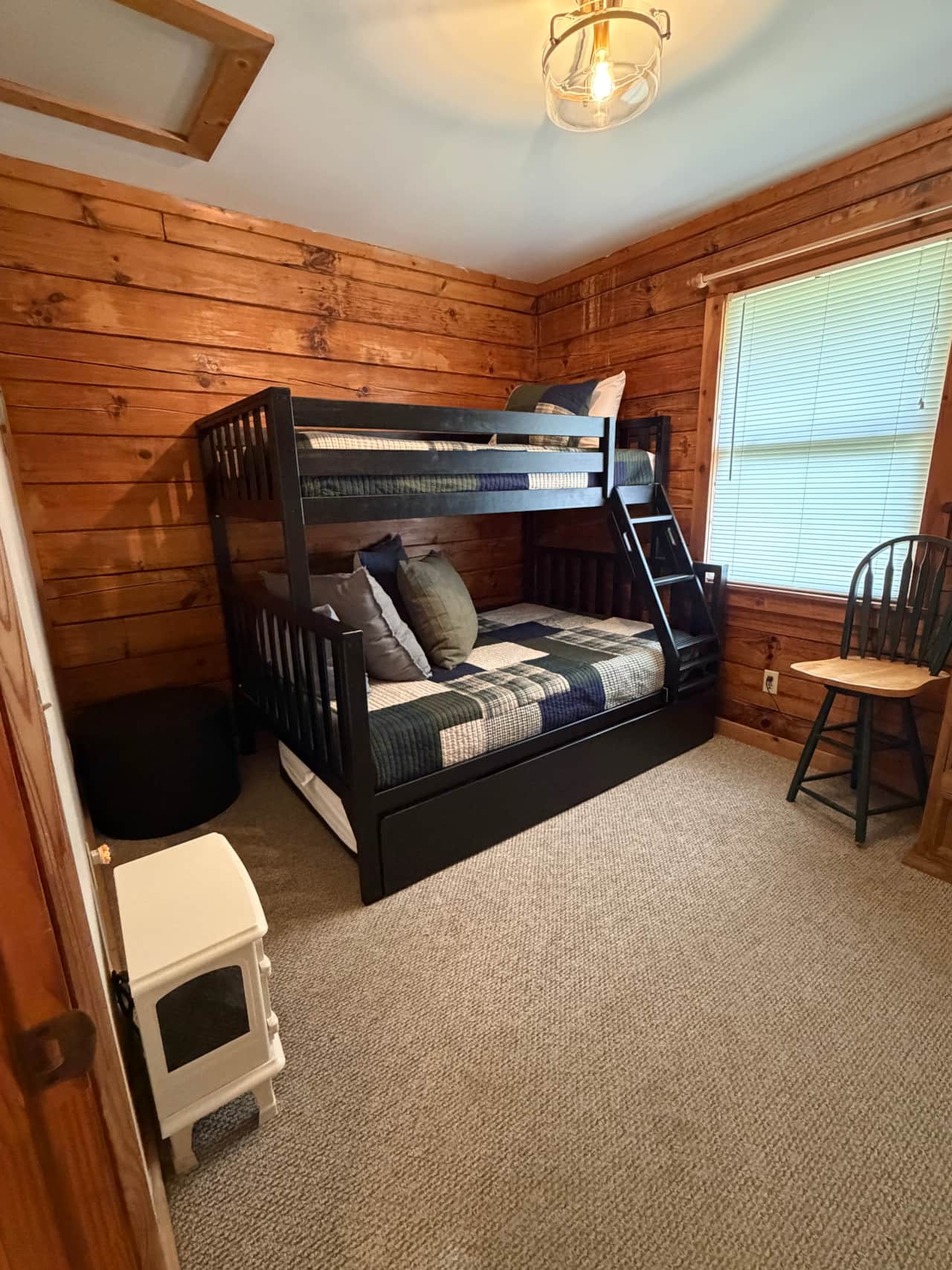 Bunk Room - Twin Over Full w/ Twin Trundle