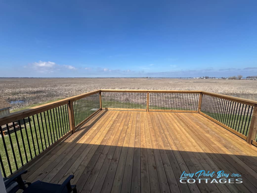 Balcony with Lake, Wildlife and Sunset views Balcony with Lake, Wildlife and Sunset views