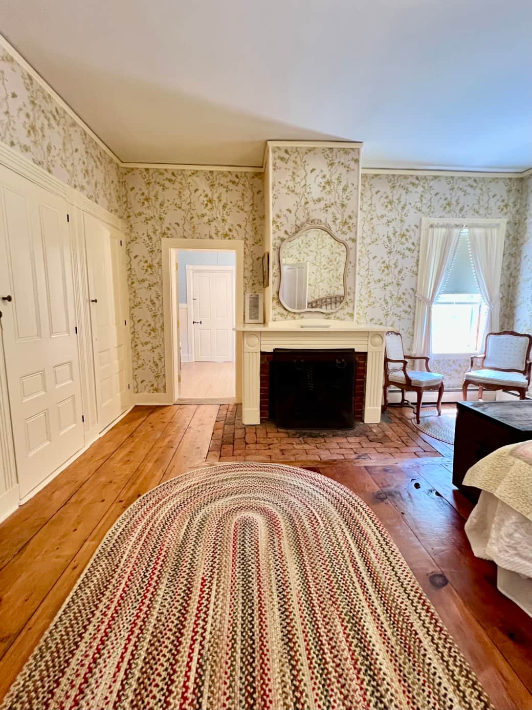 Queen Bed