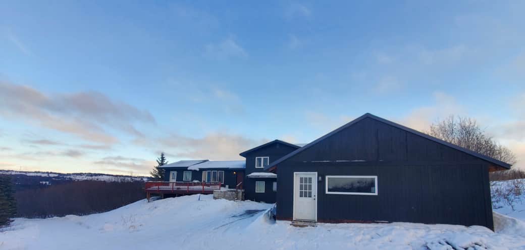Guesthouse and Mainhouse