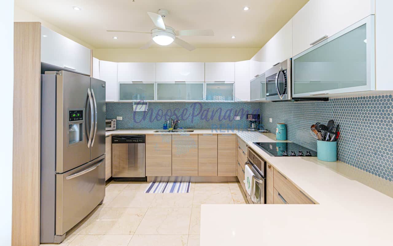 CB18G Kitchen