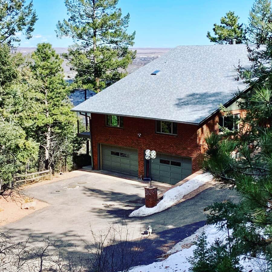 Plenty of parking for cars and trucks