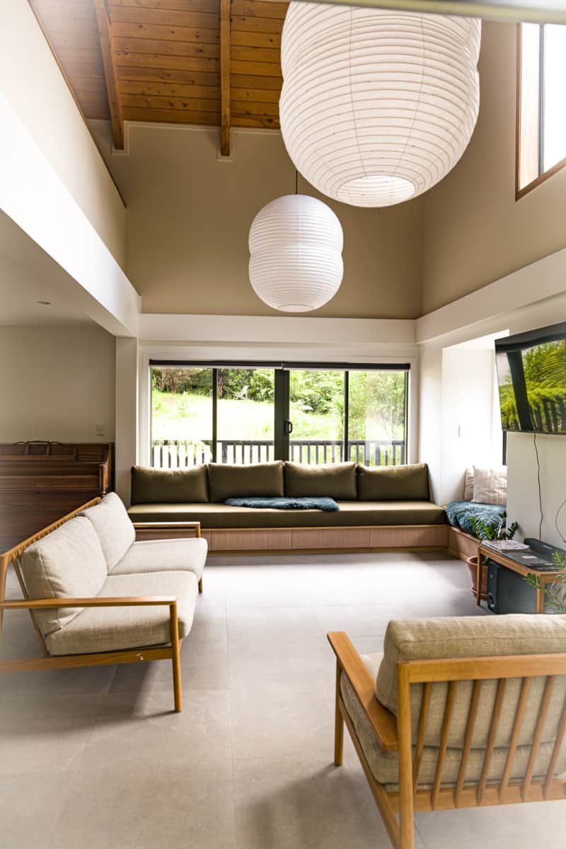 Super comfortable living and entertainment area