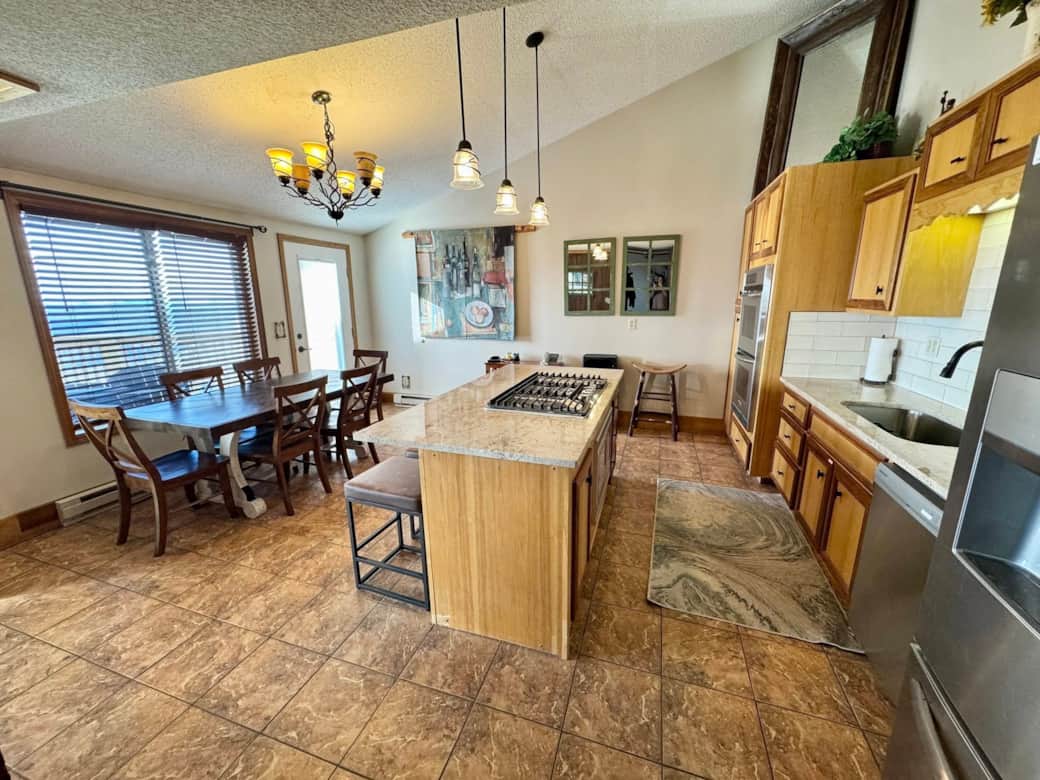 Elevation Vacation Rentals - The Yeti's Den at Land's End Elevation Vacation Rentals - The Yeti's Den at Land's End