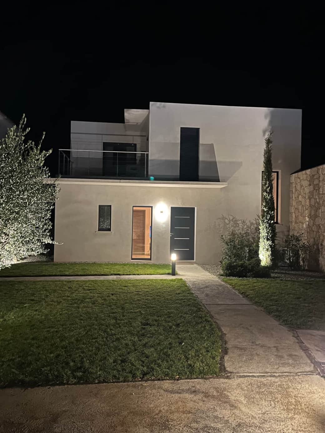 MAISON NUIT MAISON NUIT