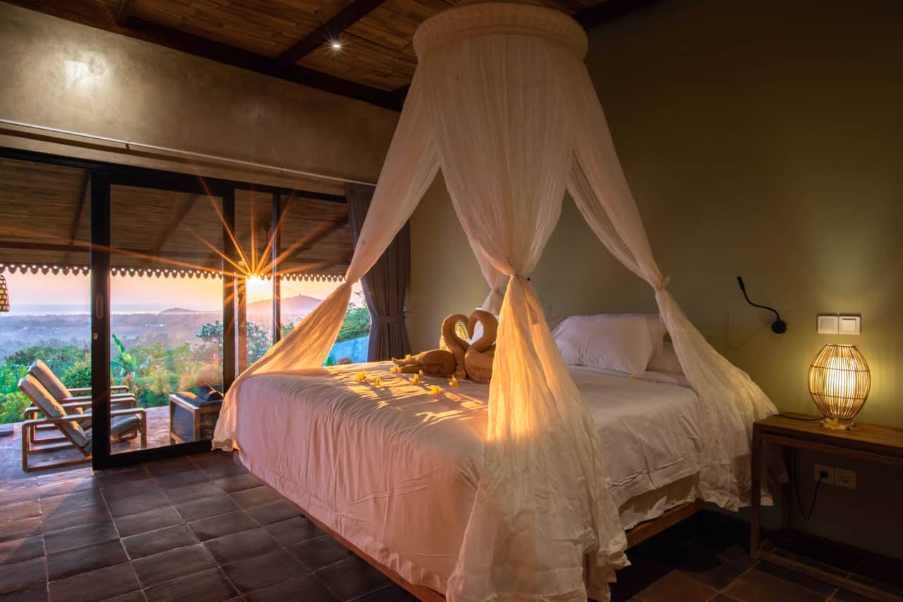 Bedroom 2 with 1 double or 2 single beds