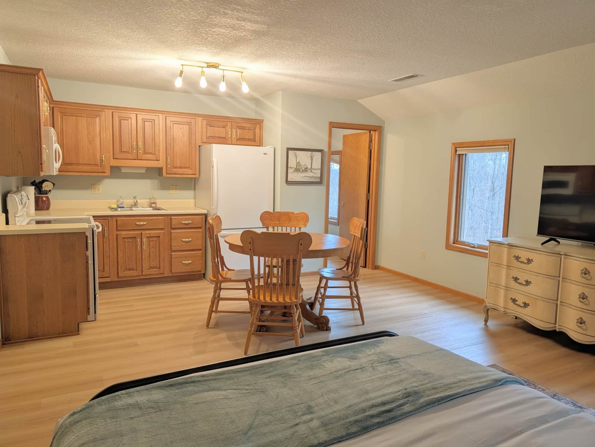 Studio Apartment