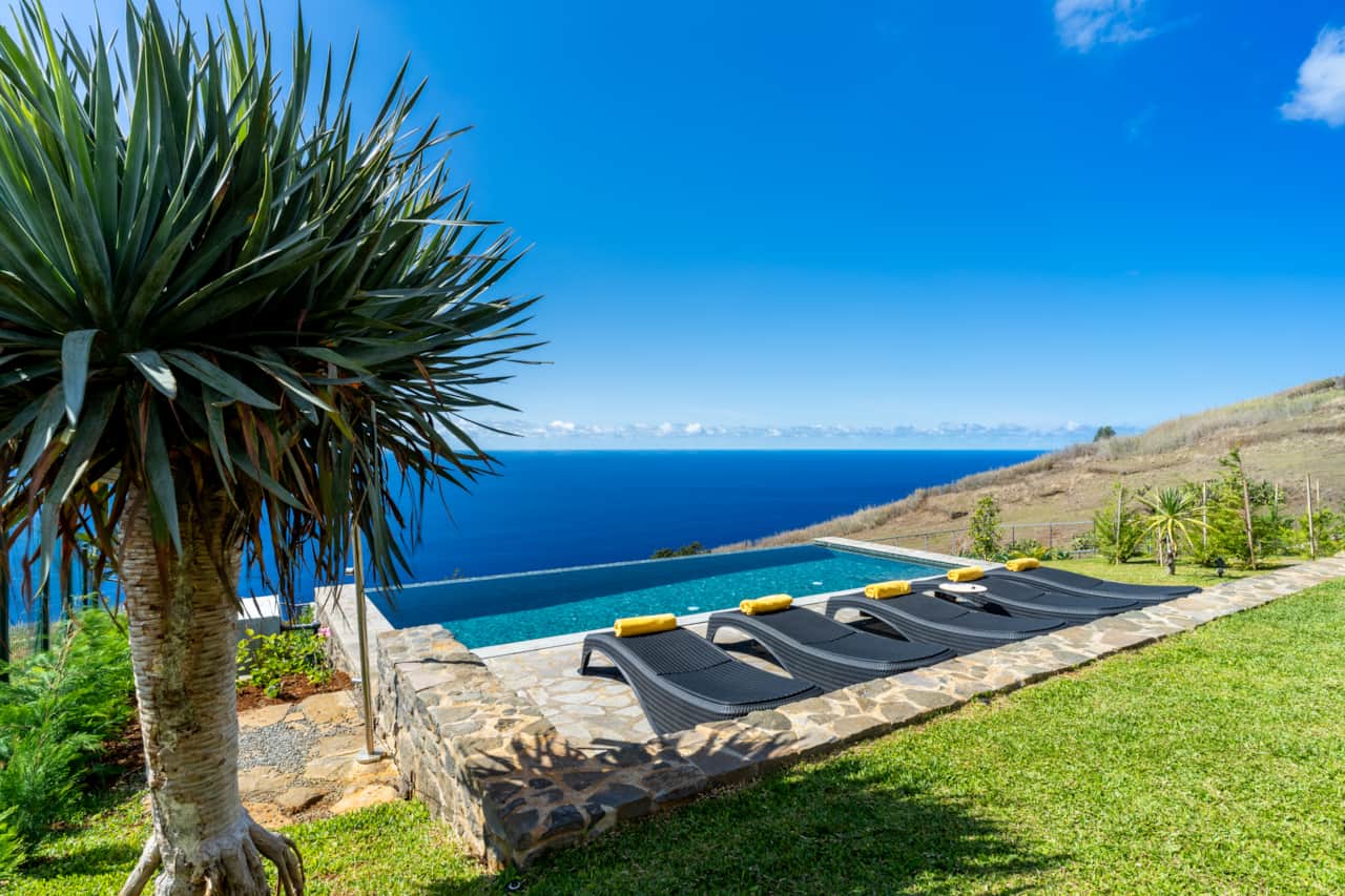 Superb views of the pool and ocean