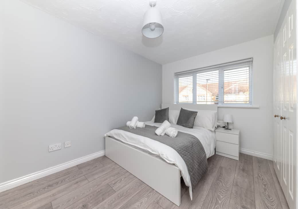 Large double bedroom