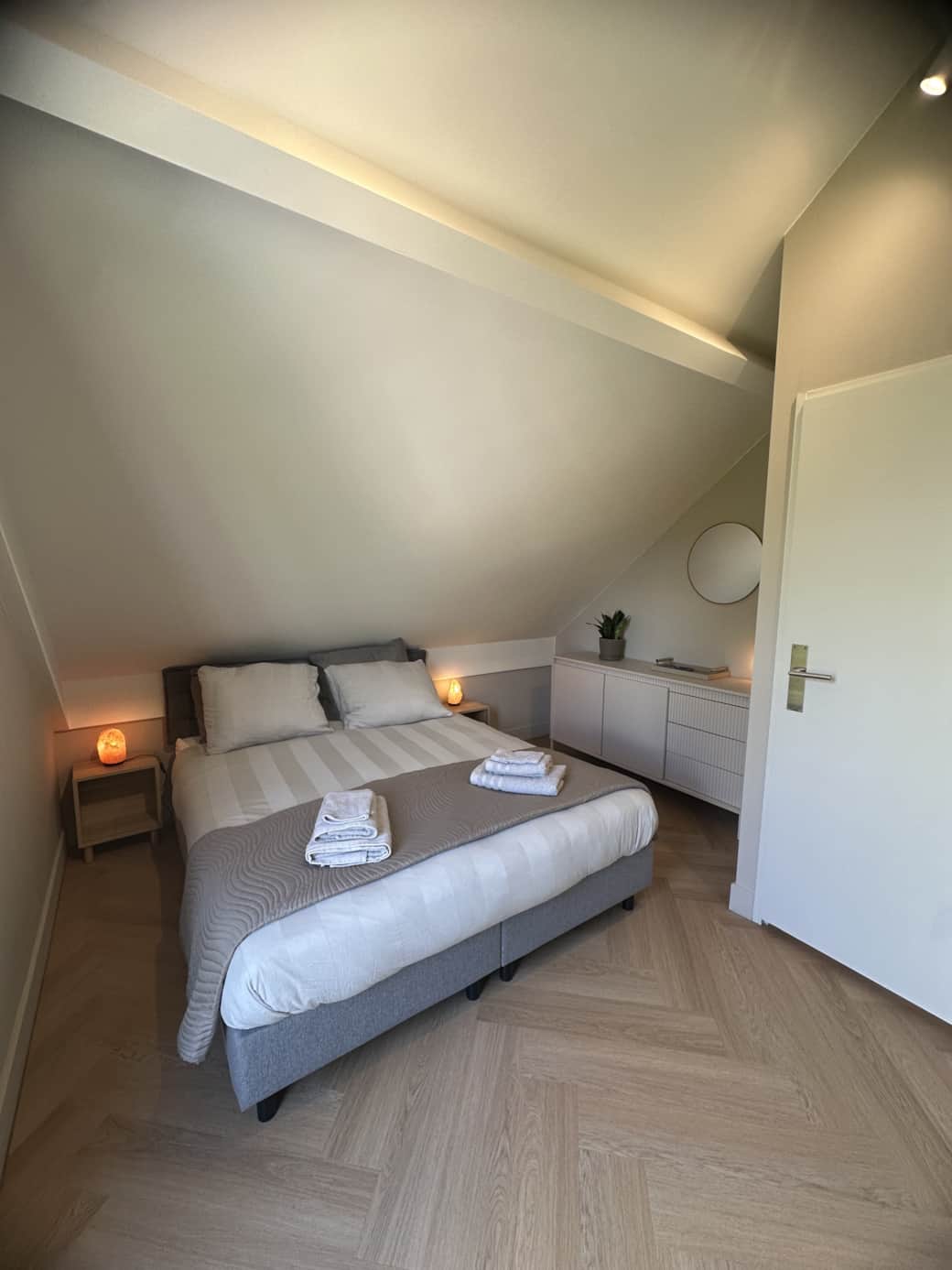 Wellness Escapes - Bedroom 2