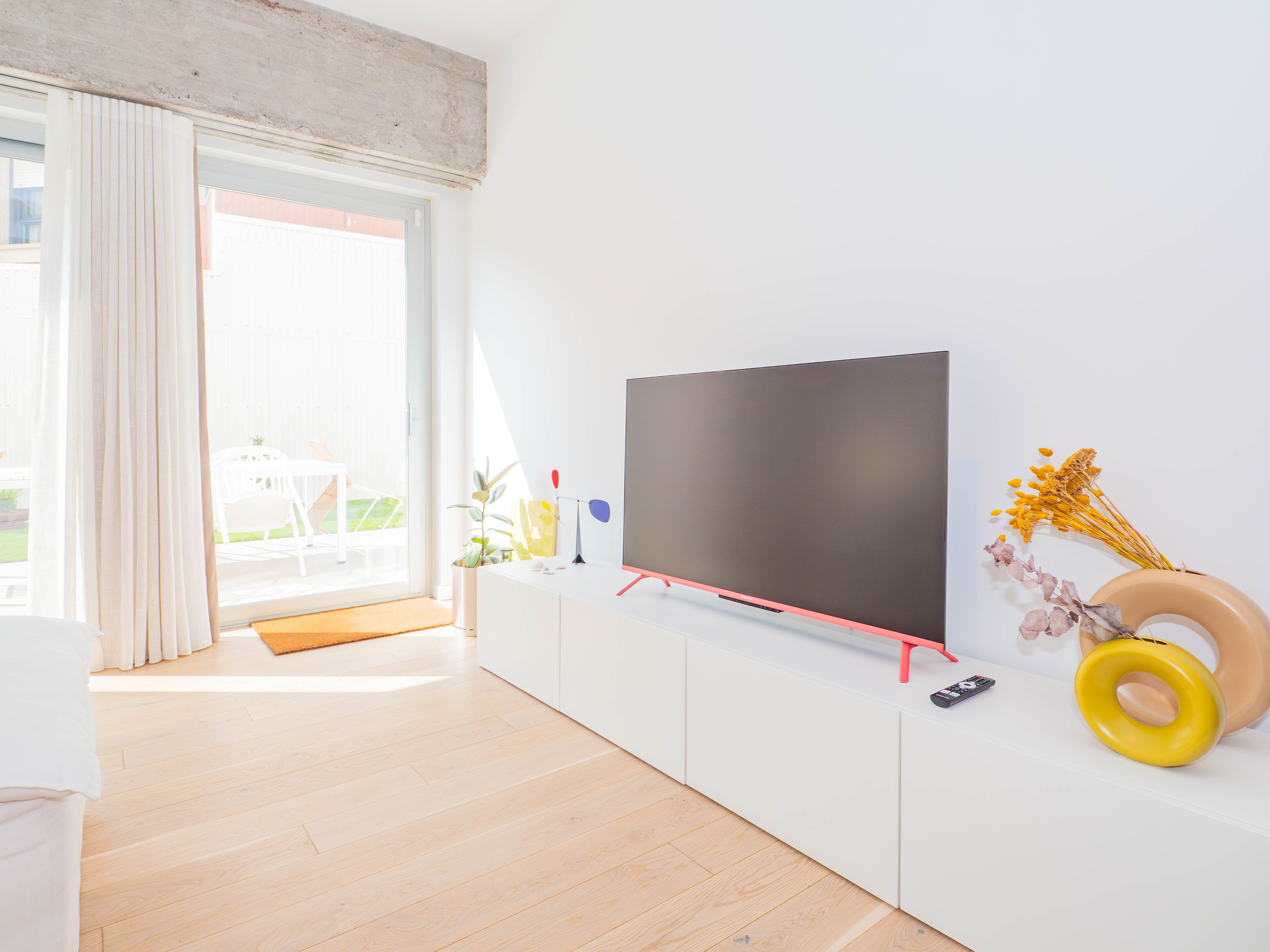 Pi y Margall Suite by YBH
