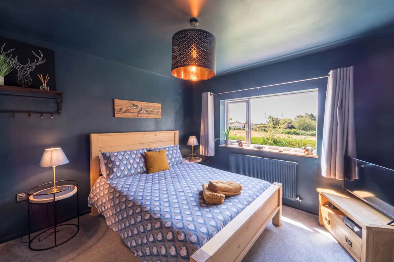 Ground Floor Bedroom - 'The Blue Room"