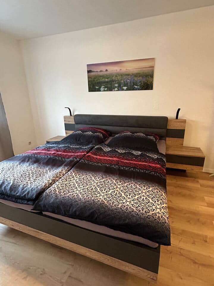 Schlafzimmer 1 mit Doppelbett