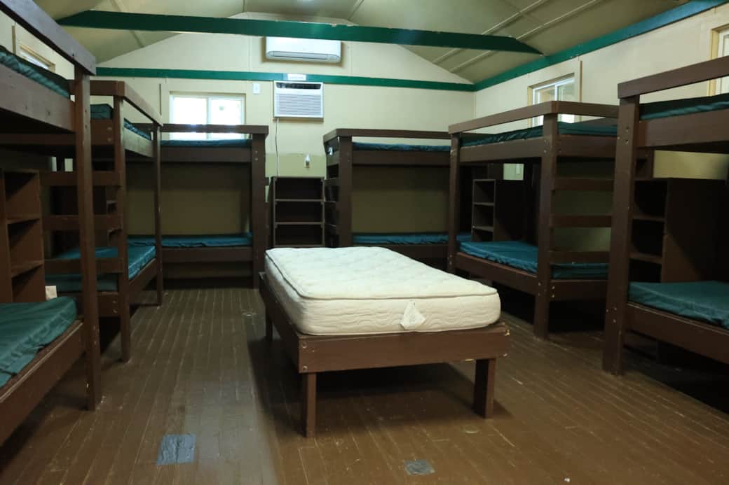 Cabin 5 - Sleeps 13