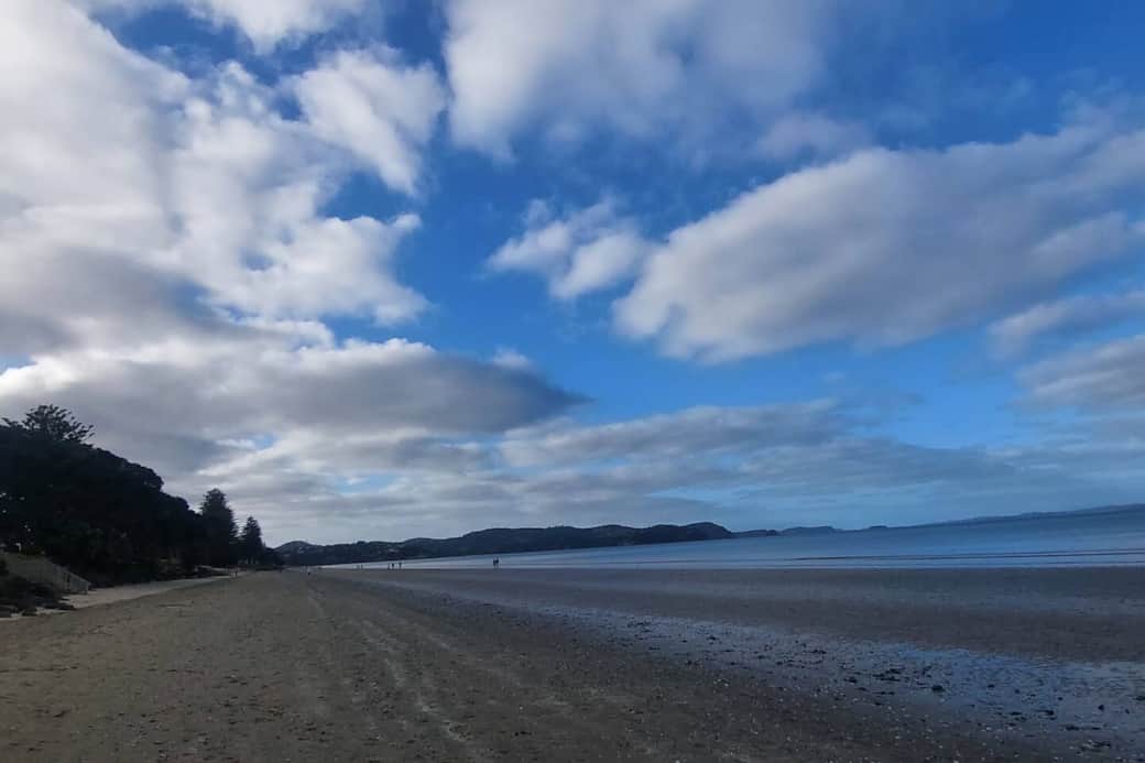 5 min drive to Orewa Beach from the property.