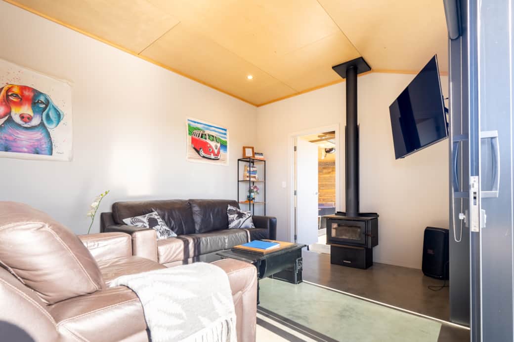 9 tussock airbnb-32
