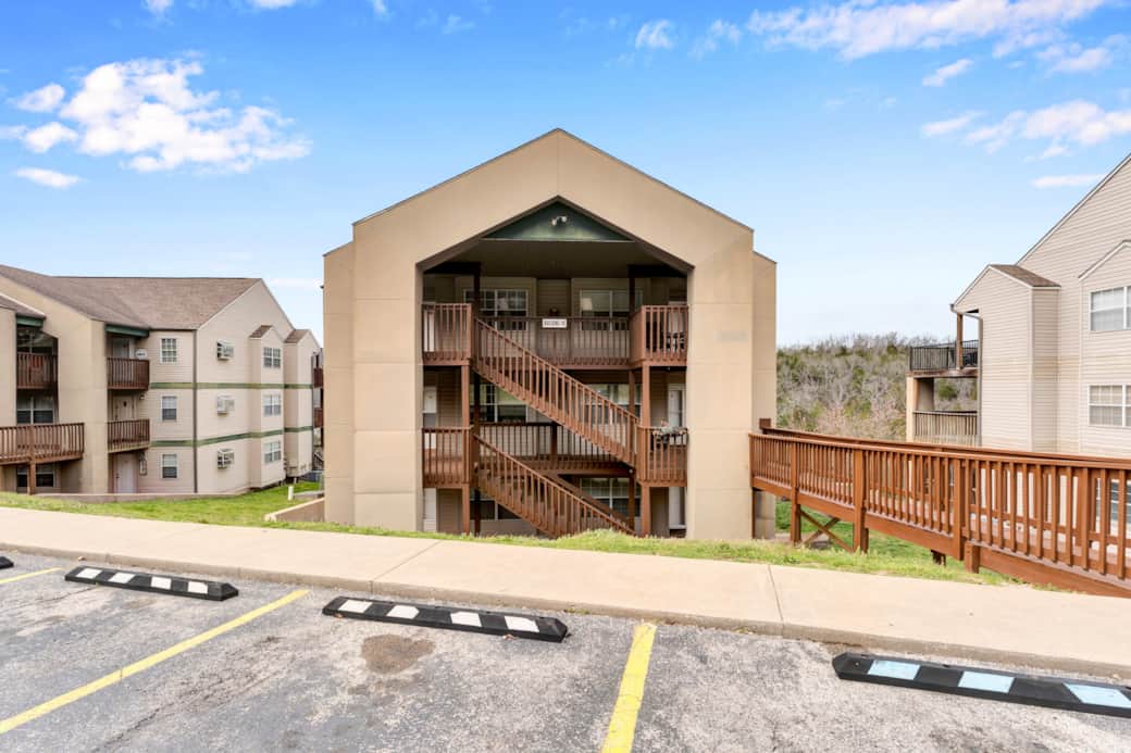 Building 10 Building 10