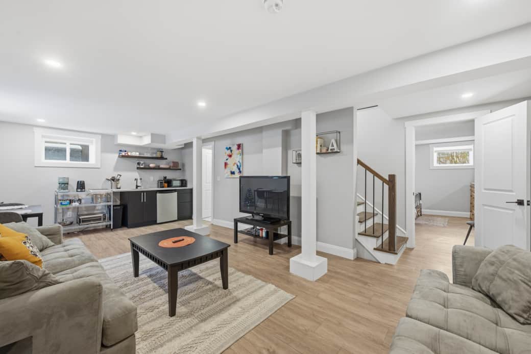 7 Mabou Ave-12