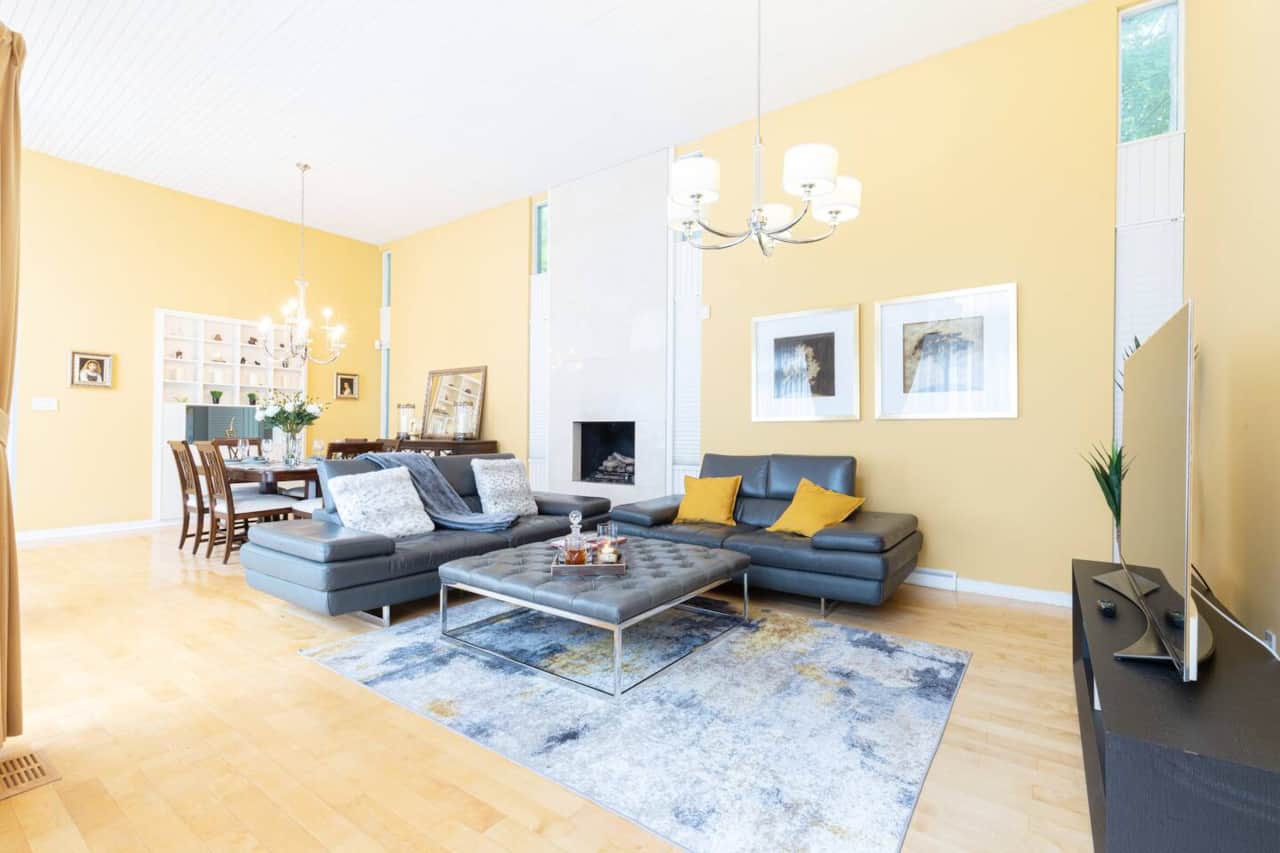 Living Room with 14 feet high ceilings