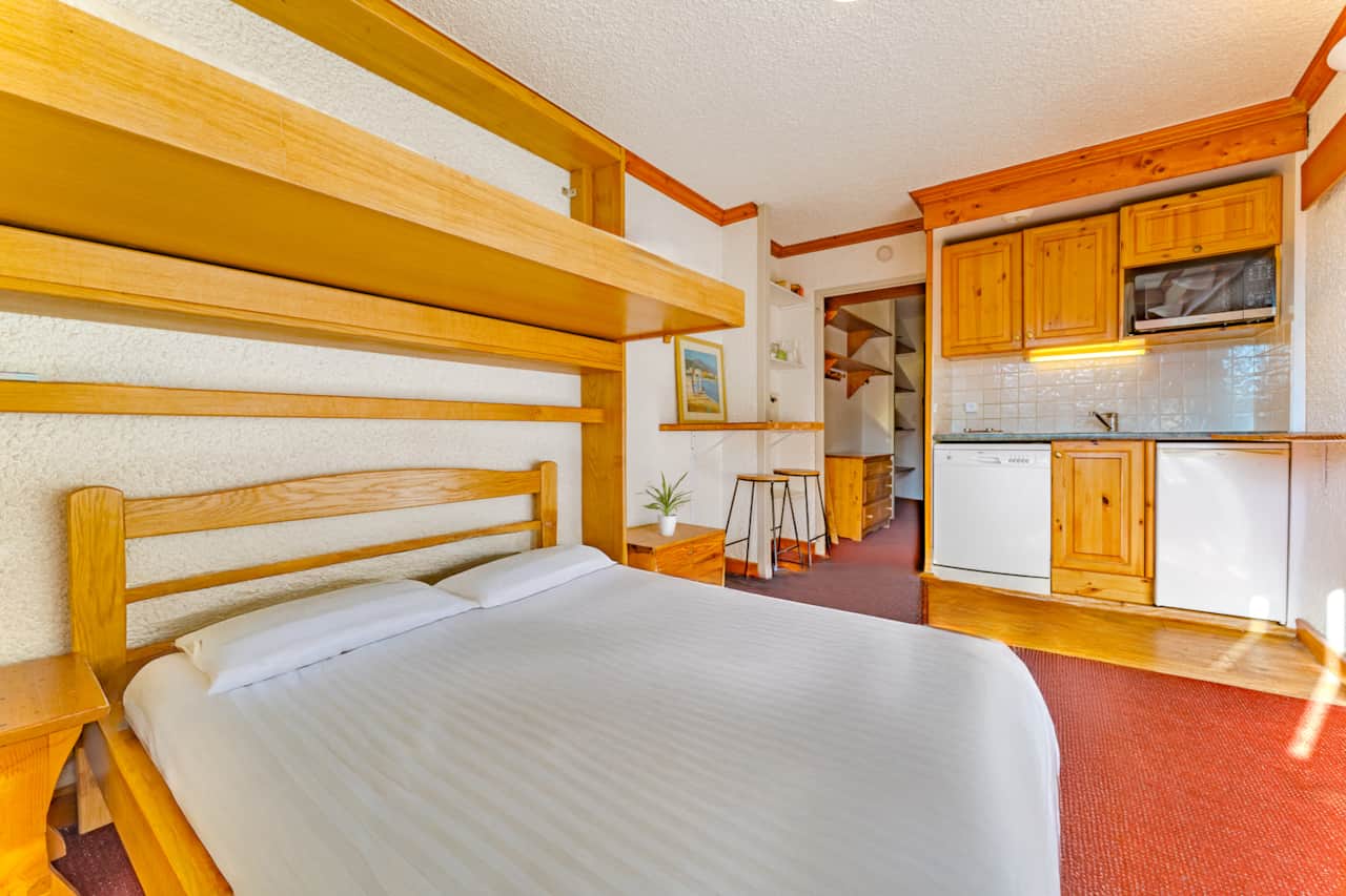 Couchages du studio près de la kitchenette — Cœur du Village, Val Thorens