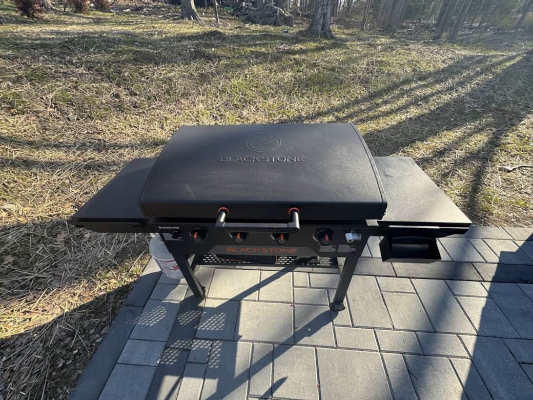 Try your culinary skills with the ever popular Blackstone griddle grill - all the rave of true grilling aficionado. 
